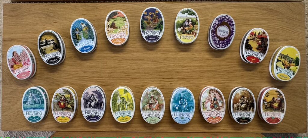 Different boxes of Anis de Flavigny