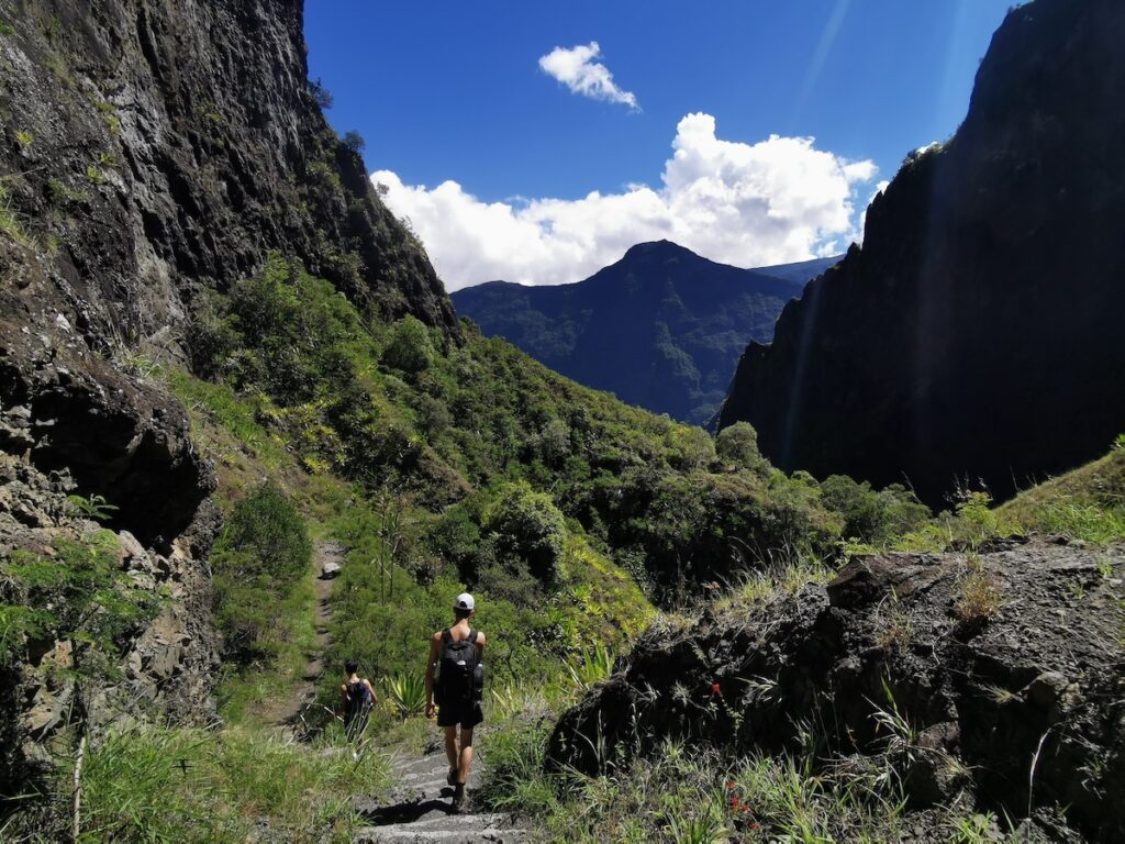 Mafate par la Canalisation des Orangers