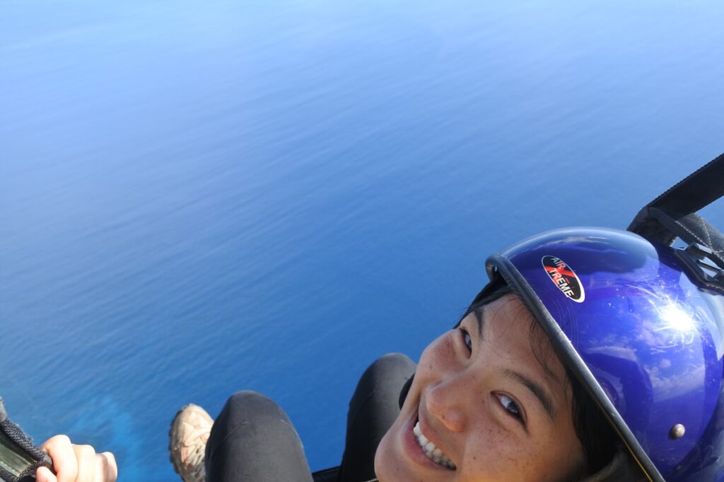 En Parapente au dessus de l'Océan Indien